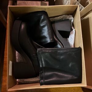 Black Steve Madden Platform Boots